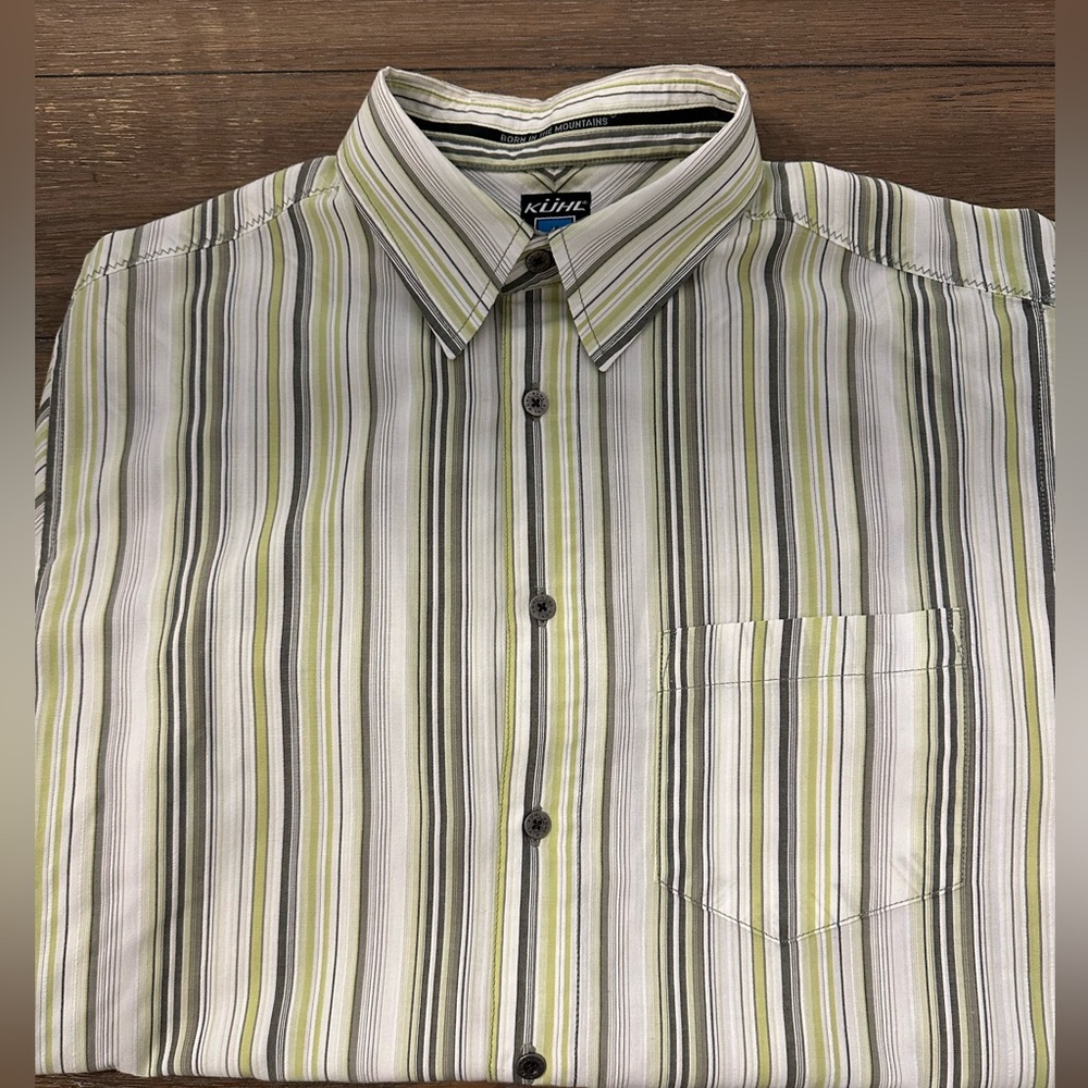 Kuhl Short Sleeve Shirt Size M Gently‎ Worn